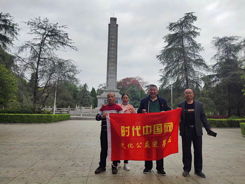 1732690109188086.jpg 2023年3月21日福建省龙岩市城区虎岭山上,龙岩市新罗区闽西革命烈士陵园_副本.jpg