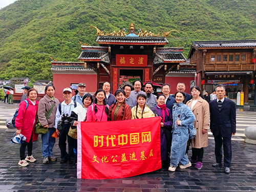 1732691719671130.jpg 2024年5月12日四川省甘孜藏族自治州泸定县泸桥镇泸定桥1_副本.jpg