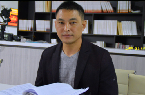 1736658290103810.jpg 演员:常勇 剧照20250112-130235_副本.jpg