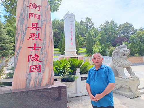 1756807429905862.jpg 2025年8月18日衡阳市衡阳县洪市镇余田村石灰组洪市衡宝战役烈士墓_副本.jpg